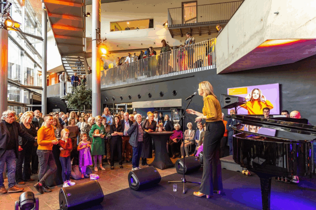 Marion Vervoort zangeres live in Limburgs Museum Venlo